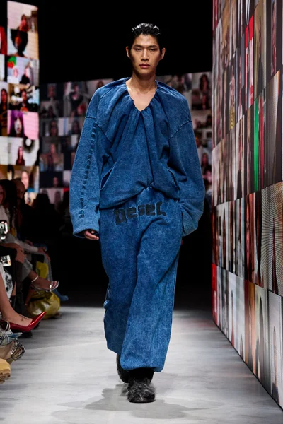 Look 46
